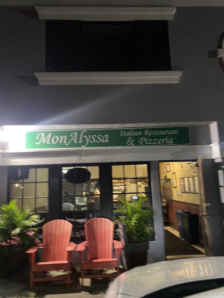 MonAlyssa Italian Restaurant & Pizzeria